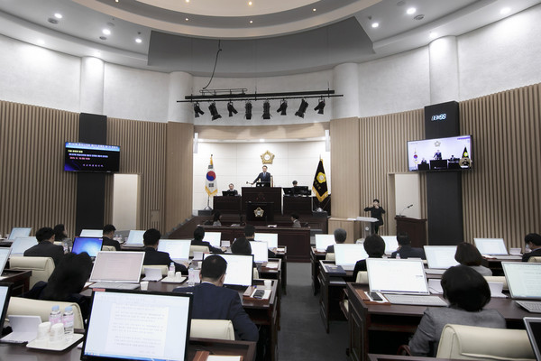 화성시의회가 제187회 제2차 정례회를  개회 중이다.(사진제공=화성시의회)