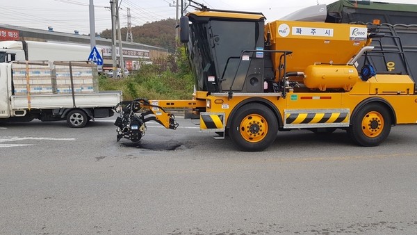파주시는 관내 노후화된 공공하수관로로 인한 지반침하(일명 싱크홀) 및 침수피해 방지를 위한 노후 하수관로 정비 사업을 이달 중 착공할 예정이다. (사진제공=파주시청)