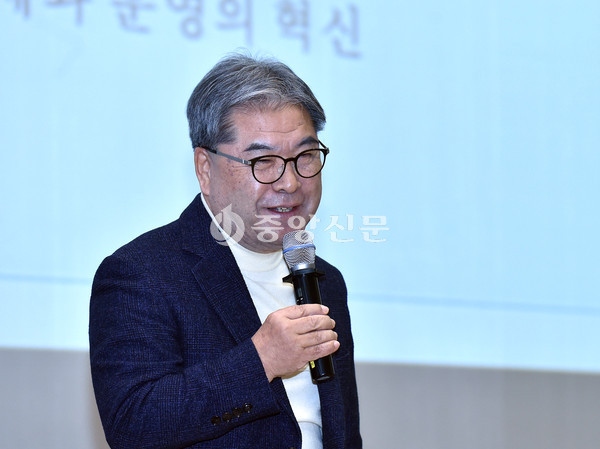 이재정 경기도교육감이 지난 7일 가천대학교에서 열린 경기혁신교육학술대회에 참석해 ‘경기교육자치 10년을 말하다’를 주제로 특강했다. (사진제공=경기도교육청)