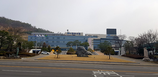 양주시의회는 2020년도 양주시 예산을 올해보다 1475억 원(19.10%) 증가한 9192억 6576만 원으로 확정했다. 사진은 양주시청 전경. (사진=중앙신문 DB)