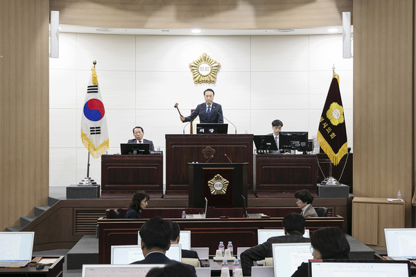 안건 처리에 앞서 5분 자유발언에 나선 조오순(자유한국당, 우정․장안․팔탄) 의원은 ‘석포리 폐기물 처리시설 조성사업 전면 재검토’를 요구