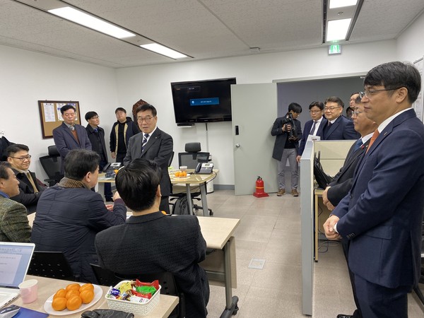 신동헌 광주시장은 2일 출입기자와의 간담회에서 