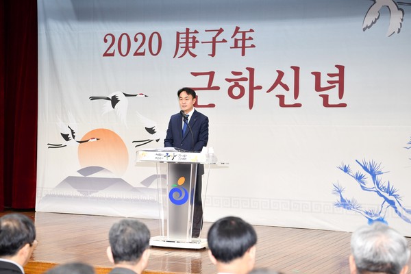 김상호 하남시장은 시청 대회의실에서 하남시·하남시의회 합동 시무식을 가졌다. (사진제공=하남시청)