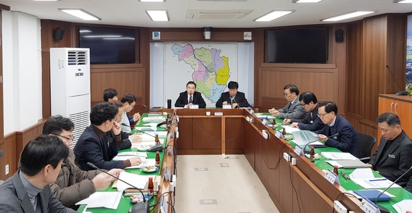 여주시민행복위원회는 17일 17시 시청 소회의실에서 2020년도 제1차 기획조정위원회 회의를 개최했다. (사진제공=여주시청)