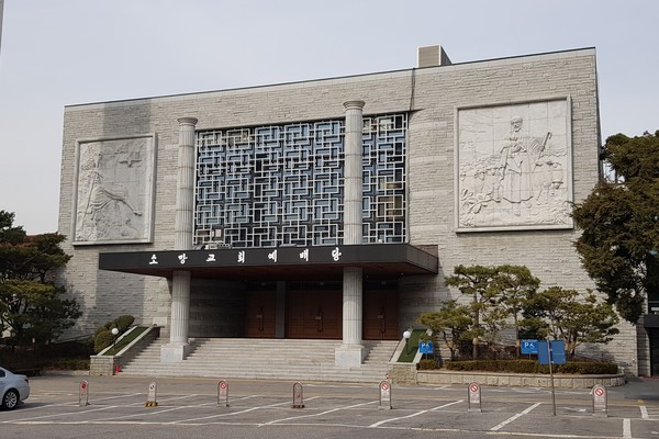 서울 강남구 신사동 소망교회는 국내 초대형교회 중 처음으로 주일예배를 온라인으로 대체했다. (사진=장민호 기자)