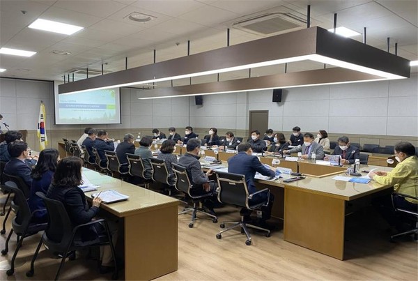 평택시는 지난 18일 시청 통합방위종합상황실에서 도시재생 뉴딜사업 행정협의회를 개최했다. (사진제공=평택시청)