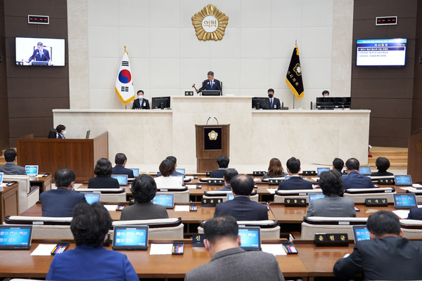 사진은 용인시의회 제242회 임시회 폐회. (사진제공=용인시의회)