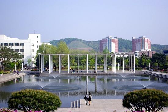 경기도와 한양대 에리카 캠퍼스는 과기부가 공모한 ‘인공지능융합연구센터’ 사업에 응모, 지난 16일 최종 선정됐다. 사진은 한양대학교 ERICA 캠퍼스 전경. (사진제공=경기도청)