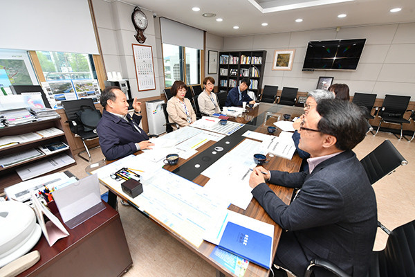 양평군은 지난 20일부터 24일까지 5일간 2020년 1분기 공약사업 및 주요사업 추진상황 보고회를 개최하고 있다. (사진제공=양평군청)