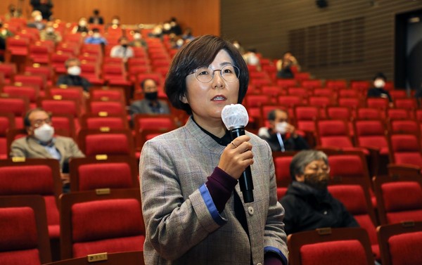 지난 22일 용인 반도체 클러스터 일반산업단지 조성 관련 환경영향평가 공청회가 안성시 안성맞춤아트홀에서 열렸다. (사진제공=안성시청)