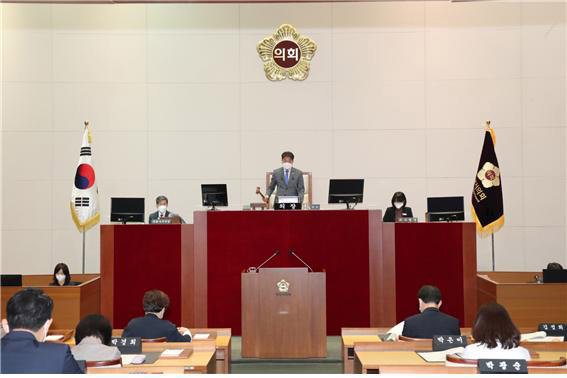 성남시의회는 27일 제2차 본회의를 끝으로 5일간 열린 제253회 임시회를 마무리했다. (사진제공=성남시의회)