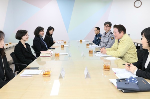 안양시는 최대호 시장이 디지털성범죄 근절과 피해자 지원을 위한 TF팀 구성을 제안했다. (사진제공=안양시청)