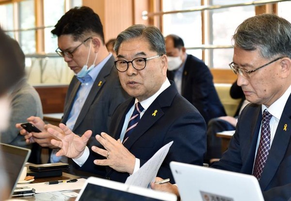 이재정 경기도교육감이 지난 4일 교육부의 단계 등교 개학 발표에 “교육부의 등교 개학 일정 발표는 적절한 상황에서 최선의 선택과 결정”이라고 견해를 밝혔다. (사진제공=경기도교육청)