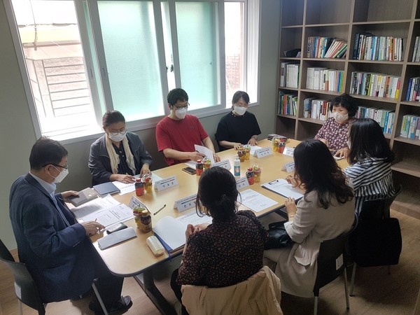 부천시는 지난 7일 통합돌봄 대상자의 복합적인 문제를 해결하기 위해 ‘2020년 제1차 3단계 지역케어회의’를 개최했다. (사진제공=부천시청)