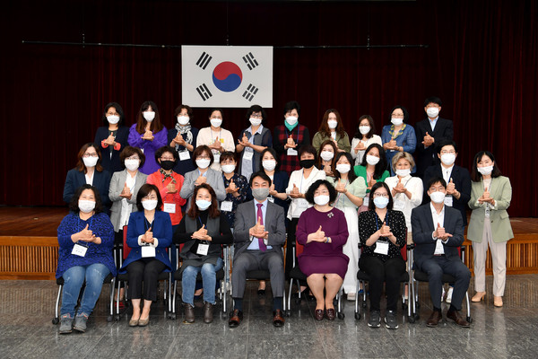 하남시는 지난 13일 시청 대회의실에서 ‘여성친화도시시민참여단 발대식’을 개최했다. (사진제공=하남시청)