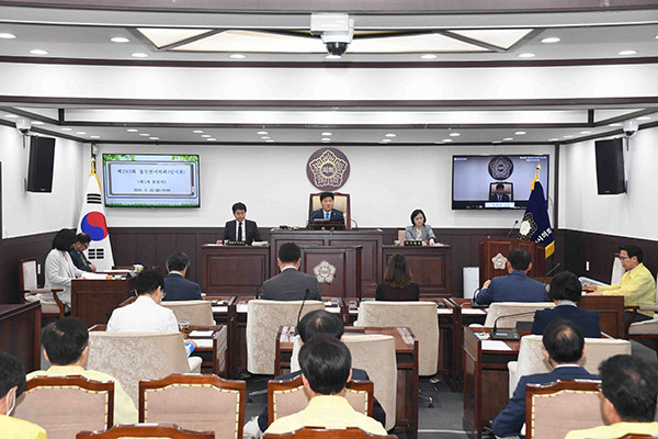 동두천시의회는 지난 8일부터 22일까지 15일간의 일정으로 개최된 제293회 임시회 일정을 모두 마무리했다. (사진제공=동두천시의회)