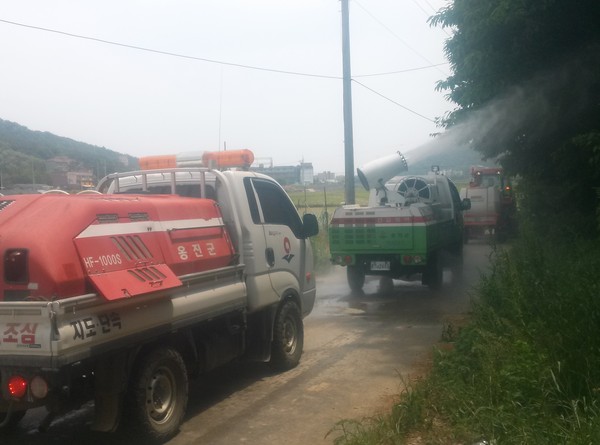 옹진군은 농작물에 피해를 주는 돌발해충(미국선녀벌레, 꽃매미 등)의 확산방지를 위해 6월 한달 동안 농림지 돌발해충 협업방제를 실시할 계획이라고 26일 밝혔다. (사진제공=옹진군청)