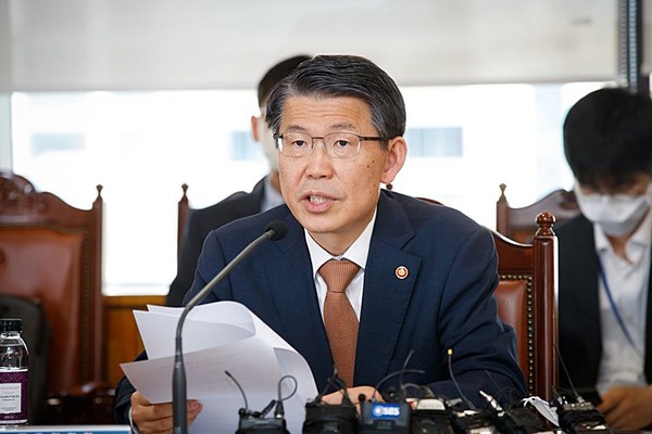 은성수 금융위원회 위원장은 28일 개막한 '제2회 코리아 핀테크 위크' 환영사에서 "디지털 금융결제 제도를 획기적으로 개편하겠다"고 말했다.(사진=금융위)