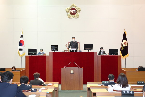 성남시의회는 지난 1일 제254회 정례회 제1차 본회의를 열고 제8대 전반기 의회의 마지막 회기 일정에 돌입했다. (사진제공=성남시의회)