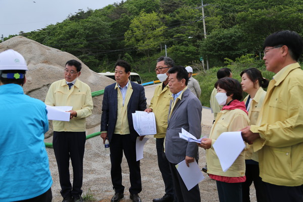 옹진군의회는 의정활동에 반영하기 위해 지난 1일부터 3일까지 백령면과 대청면 사업 현장 점검을 실시했다고 5일 밝혔다. (사진제공=옹진군청)