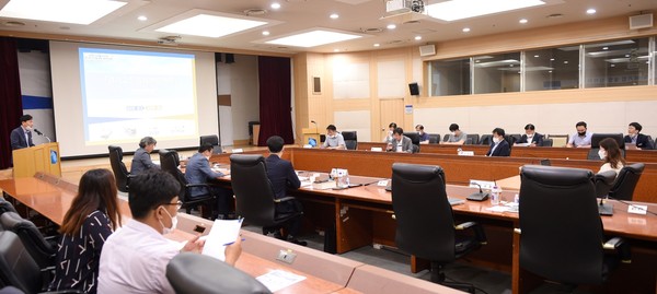민선7기 경기도의 교통정책 핵심 공약인 ‘경기교통공사’의 설립(안)이 지난 8일 열린 ‘경기도 공기업 설립 심의위원회’를 통과했다. (사진제공=경기도청)