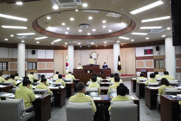 이달 1일부터 열린 고양시의회 제1차 정례회는 '양시청사 입지선정위원회 진실규명 조사특위' 구성을 하지 않은 채 24일 3차 본회의를 끝으로 폐회했다. 조사특위 구성은 7월로 예정된 임시회에서 진행될 전망이다. (사진=장민호 기자)