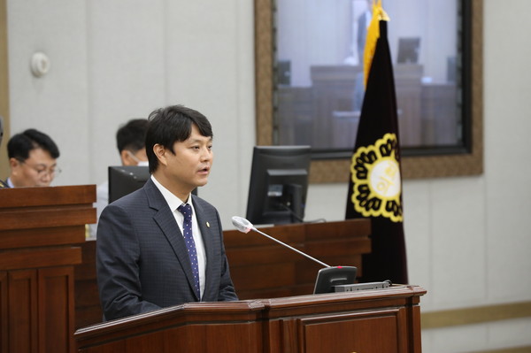 수원시의회 후반기 조석환 의장. (사진제공=수원시의회)