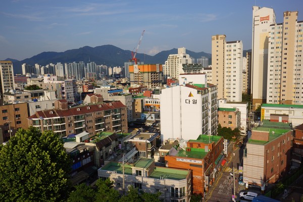 하남시는 노후된 공동주택의 공용시설 환경개선을 위해 2021년에 공동주택 보조금 지원사업을 실시한다. (사진제공=하남시청)