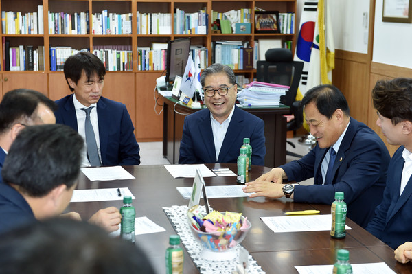 경기도교육청이 경기도의회, 대한축구협회와 함께 전국 최초로 개방형 축구클럽 모델을 개발해 8일 발표했다. (사진=중앙신문DB)