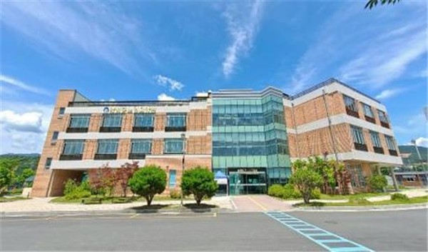 양평군은 양평읍 공흥리 소재 양평노인요양원에 군 최초로 치매전담형 장기요양기관인 ‘치매전담실’이 도입된다. 사진은 양평노인요양원 전경. (사진제공=양평군청)