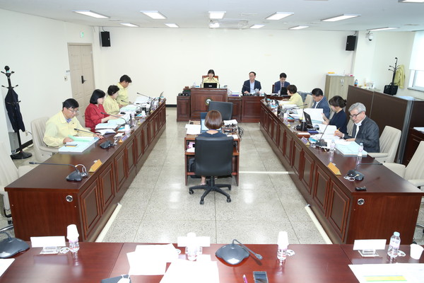 고양시의회는 2020년도 제3회 추경예산 편성을 위한 제246회 임시회를 개회했다. (사진제공=고양시의회)