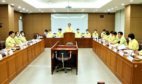 이천시는 지난 23일 이천시의회 제1상임위원회실에서 ‘2020년 제4차 정책간담회’를 개최했다. (사진제공=이천시청)