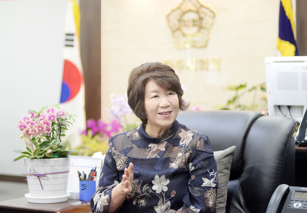 취임 한 달을 맞이한 한양수 파주시의회 의장 (사진제공=파주시의회)