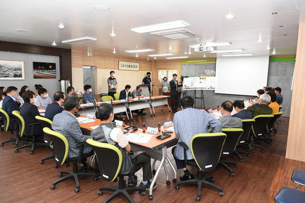 양주시는 10일 장흥면 행정복지센터에서 장흥 청정계곡 활성화를 위한 주민설명회를 개최했다. (사진제공=양주시청)