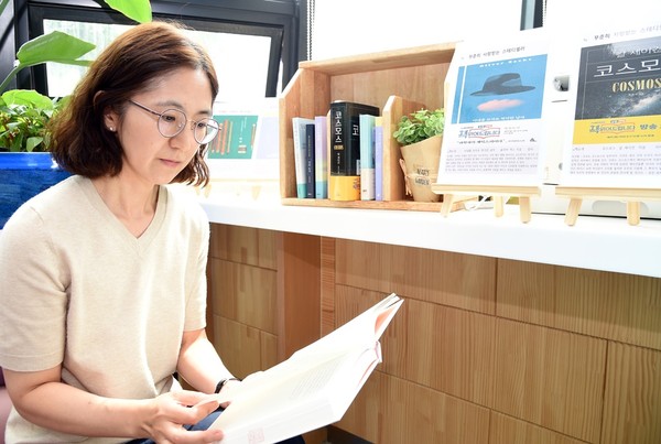 공간 속 쉼터 베스트셀러 서가 (사진제공=의정부시청)
