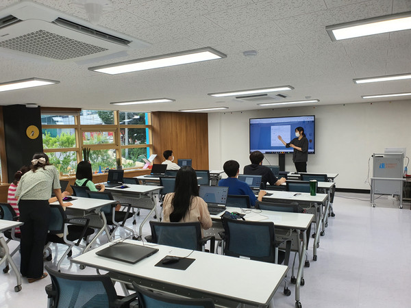 오산시메이커교육센터는 일반 시민을 대상으로 3단계 메이커 프로그램을 운영한다. (사진제공=오산시청)