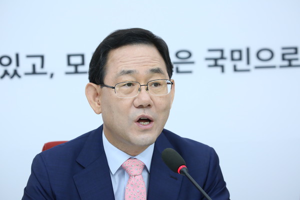 주호영 통합당 원내대표가 지난 14일 국회에서 열린 취임 100일 기념 기자회견에서 발언하고 있다. (사진=장민호 기자)