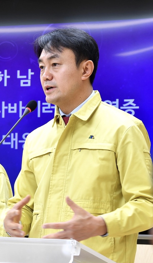 김상호 하남시장(하남시 재난안전대책본부장) 이 22일 0시를 기해 관내 전체 공원구역에 대한 집합금지 행정명령을 발효했다. (사진제공=하남시청)