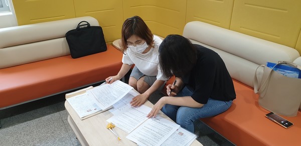 화성시는 집중호우로 평택 소재의 한 가건물이 붕괴되면서 발생한 사망사건 유가족에게 시민안전보험금 3000만 원이 지급했다. (사진제공=화성시청)
