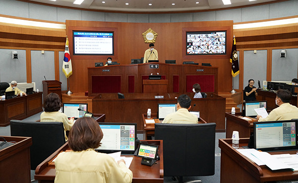 오산시의회는 2일 제252회 임시회 제1차 본회의를 시작으로 10일간의 의정활동에 들어갔다. (사진제공=오산시의회)