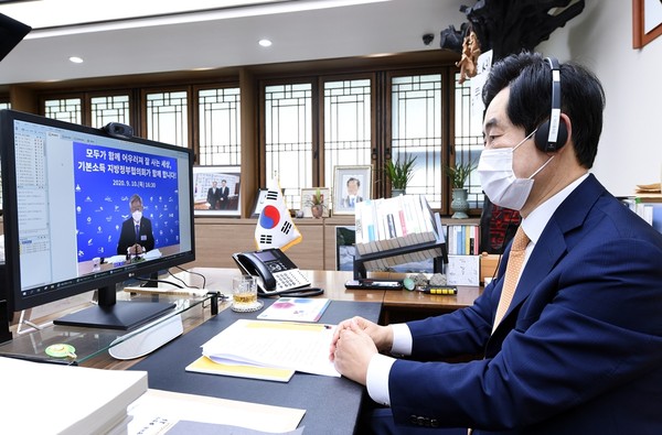 경기도시장·군수협의회 안병용 회장은 10일 오후 열린 기본소득 지방정부협의회 출범식에 참석했다.  (사진제공=의정부시청)