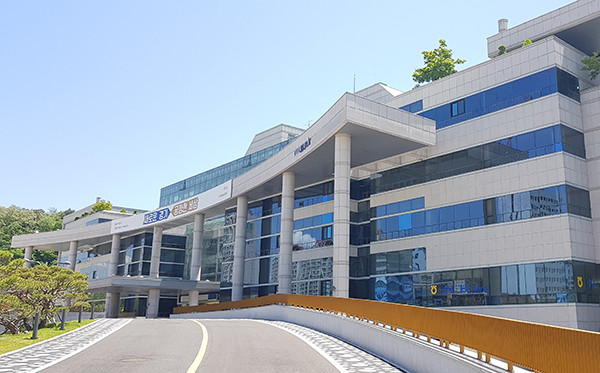 지하철 7호선 연장 선인 ‘도봉산~옥정 광역철도사업’이 올해 착공 된다. 사진은 경기도 북부청사 전경. (사진=중앙신문 DB)