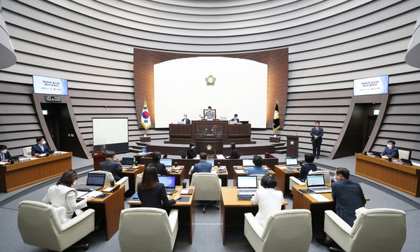 광주시의회 의원들이 지난 14일까지 7일간 광주시의회에서 열린 제280회 임시회에서 활발한 입법 활동을 펼쳤다. (사진제공=광주시의회)