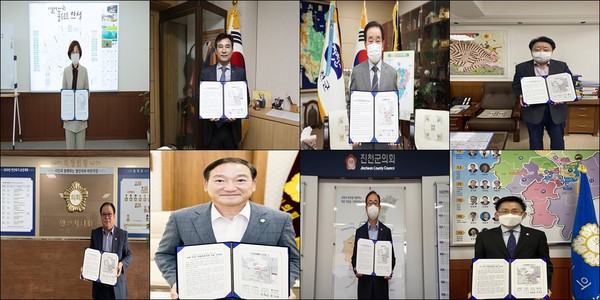 사진 첫 번째 줄 왼쪽부터 김보라 안성시장, 서철모 화성시장, 송기섭 진천군수, 한범덕 청주시장, 두 번째 줄 왼쪽부터 신원주 안성시의회 의장, 원유민 화성시의회 의장, 김성우 진천군의회 의장, 최충진 청주시의회 의장. (사진제공=안성시청)