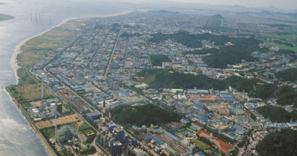정부는 27일 오후 2시 경기도 안산 반월산업단지 내 스마트제조혁신센터에서 '스마트 그린 산업단지 연대협력 선언식 및 컨퍼런스'을 연다고 밝혔다.(사진=중앙신문 자료실)