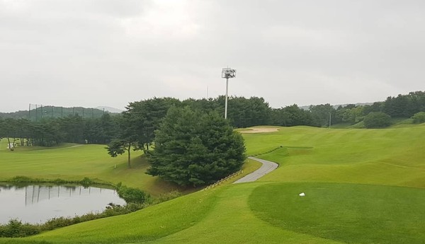 여주지역 첫 확진자가 골프장을 함께 간 지인에게 감염된 것으로 확인됐다. 사진은 경기도 내 모 골프장 전경. 코로나19와 관련없음. (사진=중앙신문DB)