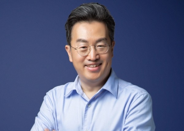 쿠팡은 청와대 법무비서관 출신인 강한승(사진) 김앤장 변호사를 경영관리 총괄 대표이사 사장으로 영입했다고 28일 밝혔다.(사진=쿠팡)