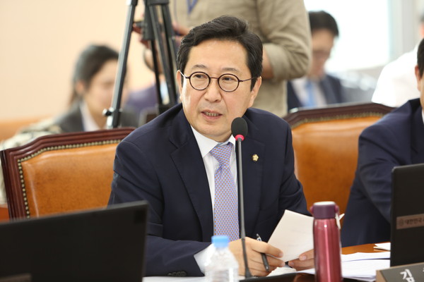 더불어민주당 김한정 의원(예산결산특별위원회)은 돌봄교실의 급식 공백을 해소하는 ‘학교급식법’을 대표발의했다고 30일 밝혔다. (중앙신문 자료사진)