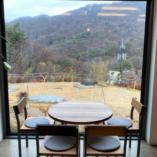 남한산성에 자리한 조용한 카페 ’카페 산‘. (사진제공=광주시청)