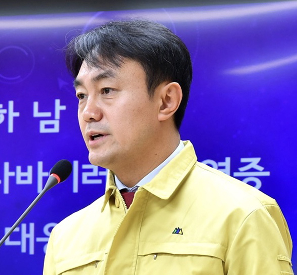김상호 하남시장은 3일 신종 코로나바이러스 감염증(코로나19)의 지역 확산이 계속됨에 대시민 메시지를 발표했다. (사진제공=하남시청)